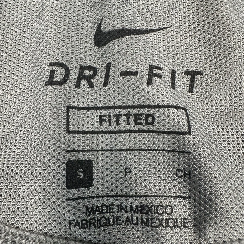 Nike Pro Shirt Mens Small Grey Heather Long Sleeve Fitted Training Dri-FIT